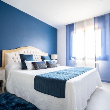 El Moli De Pontons Suites Con Jacuzzi Spa Eksteriør billede