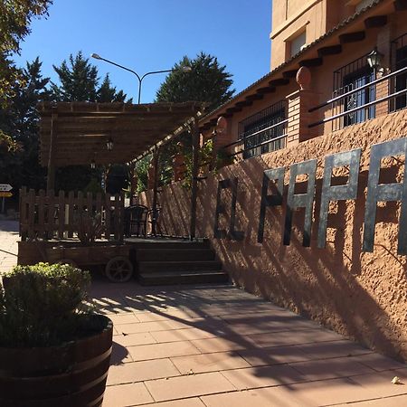 El Moli De Pontons Suites Con Jacuzzi Spa Eksteriør billede