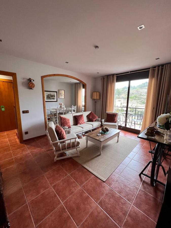 El Moli De Pontons Suites Con Jacuzzi Spa Eksteriør billede