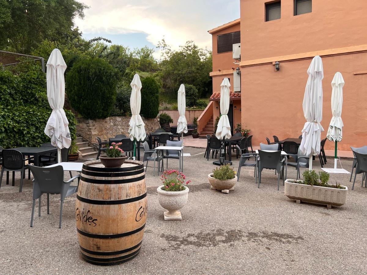 El Moli De Pontons Suites Con Jacuzzi Spa Eksteriør billede