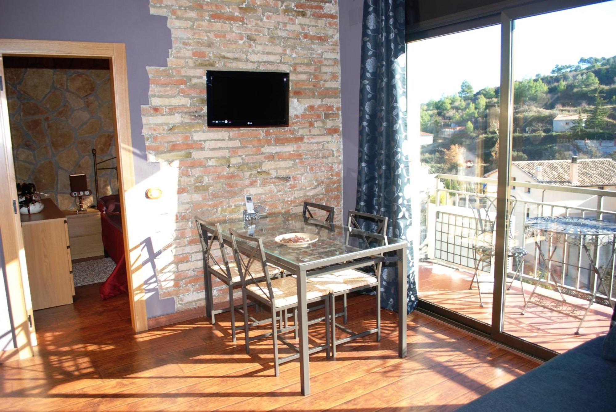 El Moli De Pontons Suites Con Jacuzzi Spa Eksteriør billede